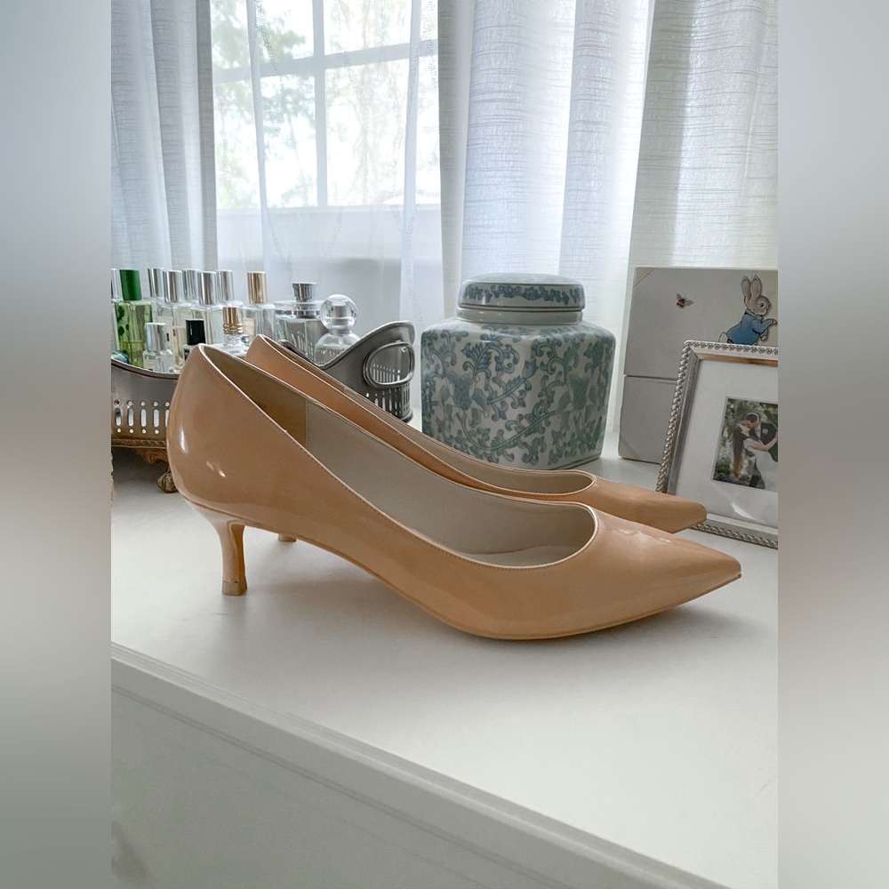 NWOT or Box - Nude 1.5” pointed toe kitten heels Size 39